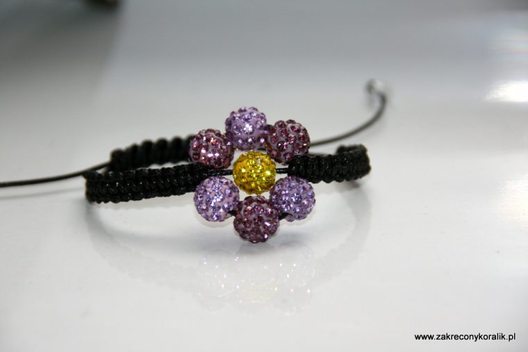 Kwiatowa bransoletka z Shamballa 9