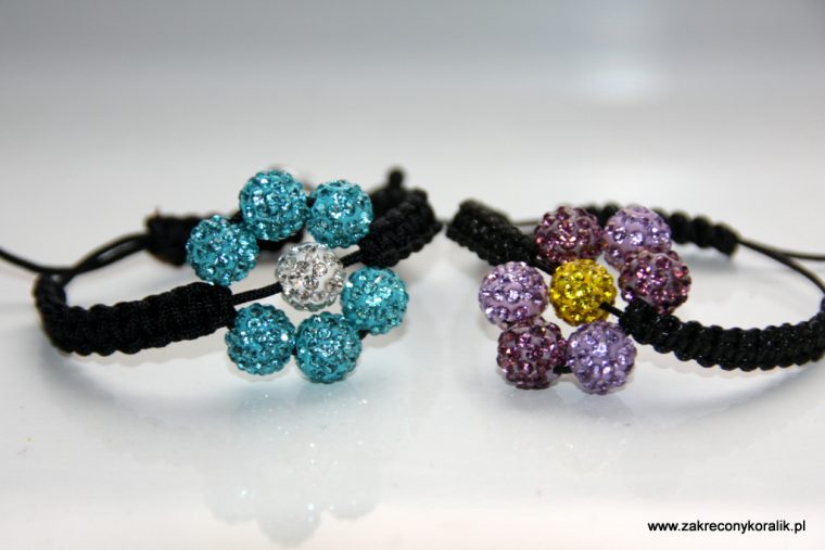 Kwiatowa bransoletka z Shamballa 5