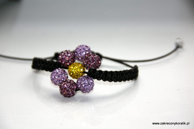 Kwiatowa bransoletka z Shamballa 1